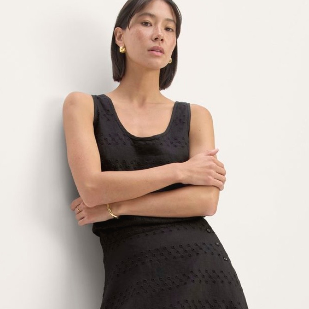 Everlane Scoop Neck Eyelet Top Size 4 NWT